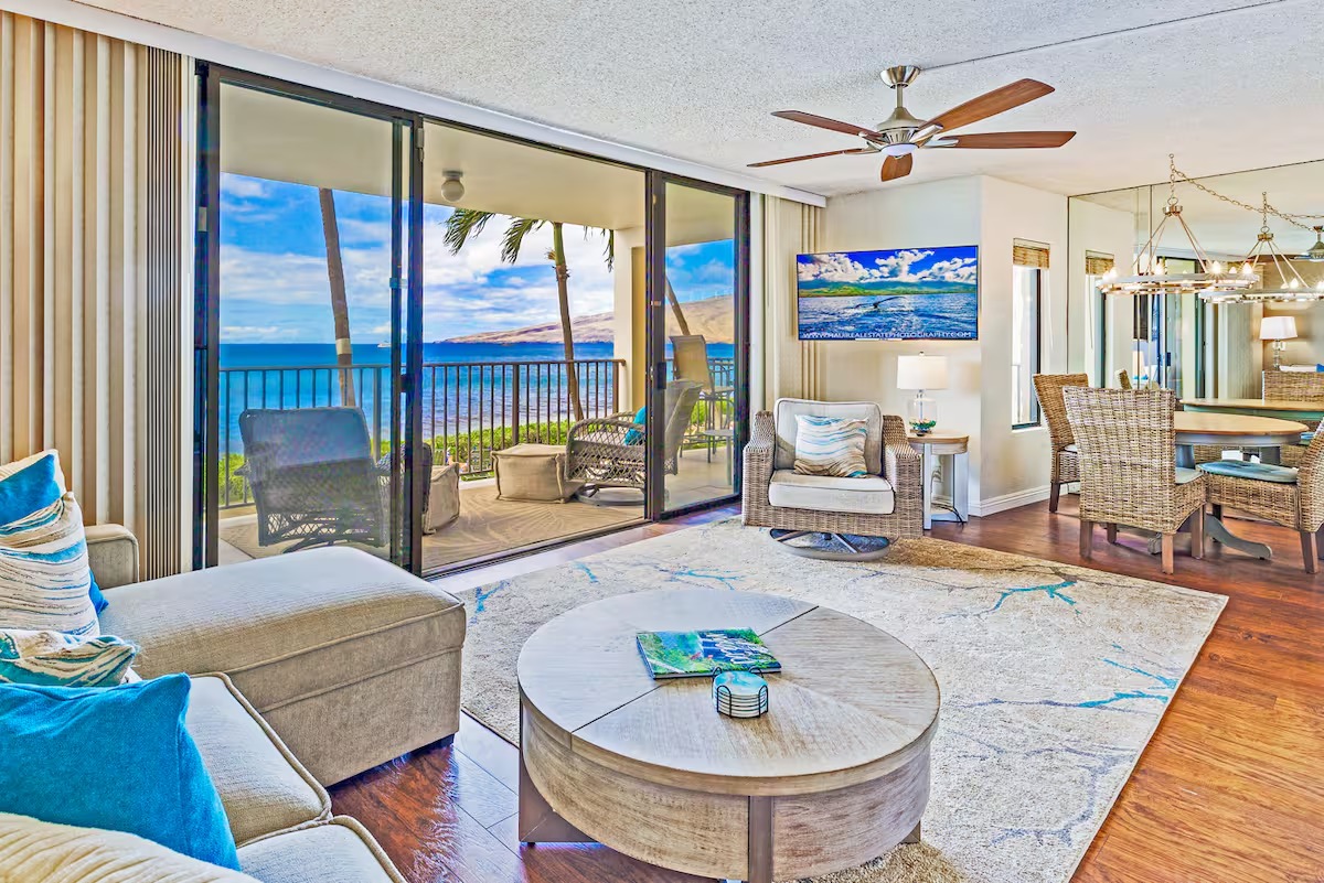 One bedroom suite living room ocean view