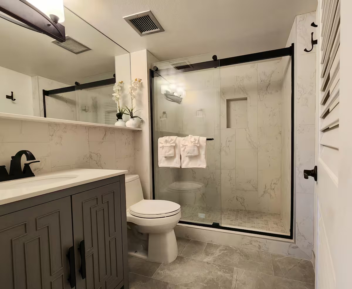 Photo Tour: 1-Bedroom Oceanfront Suite | Kihei Beach Condominiums photo 13