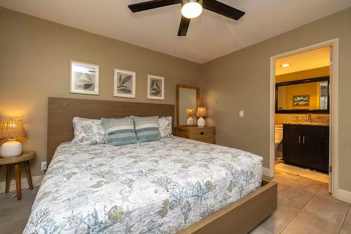 Photo Tour: 2-Bedroom Oceanfront Suite | Kihei Beach Condominiums photo 5