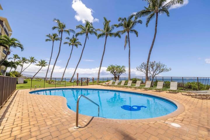 Photo Tour: 2-Bedroom Oceanfront Suite | Kihei Beach Condominiums photo 6