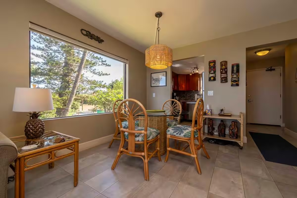 Photo Tour: 2-Bedroom Oceanfront Suite | Kihei Beach Condominiums photo 13