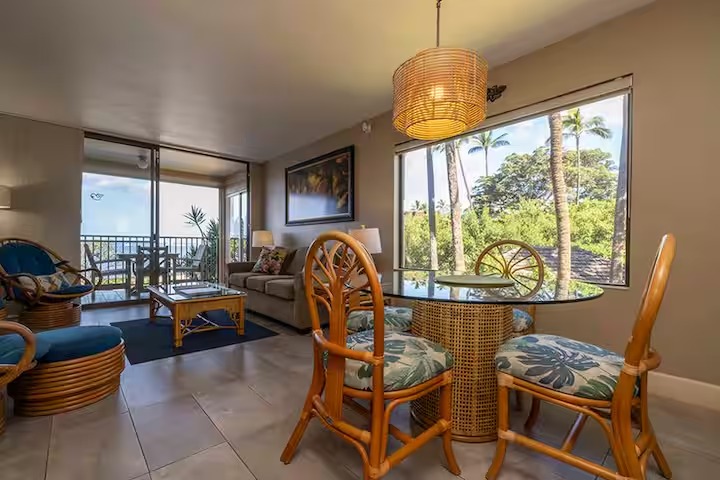 Photo Tour: 2-Bedroom Oceanfront Suite | Kihei Beach Condominiums photo 15