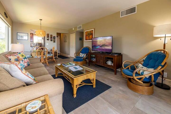 Photo Tour: 2-Bedroom Oceanfront Suite | Kihei Beach Condominiums photo 17